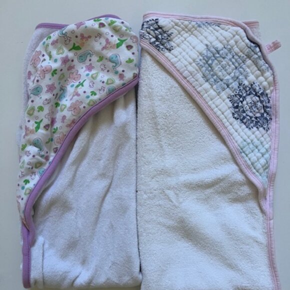 2 Baby Hooded Towels - Picture 1 of 1